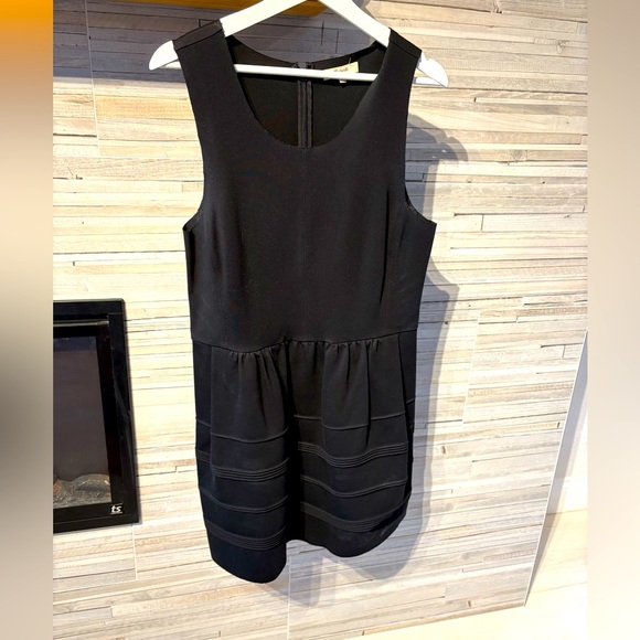 Madwell sleeveless black stretch dress with scoop neck in size large - Picture 1 of 4